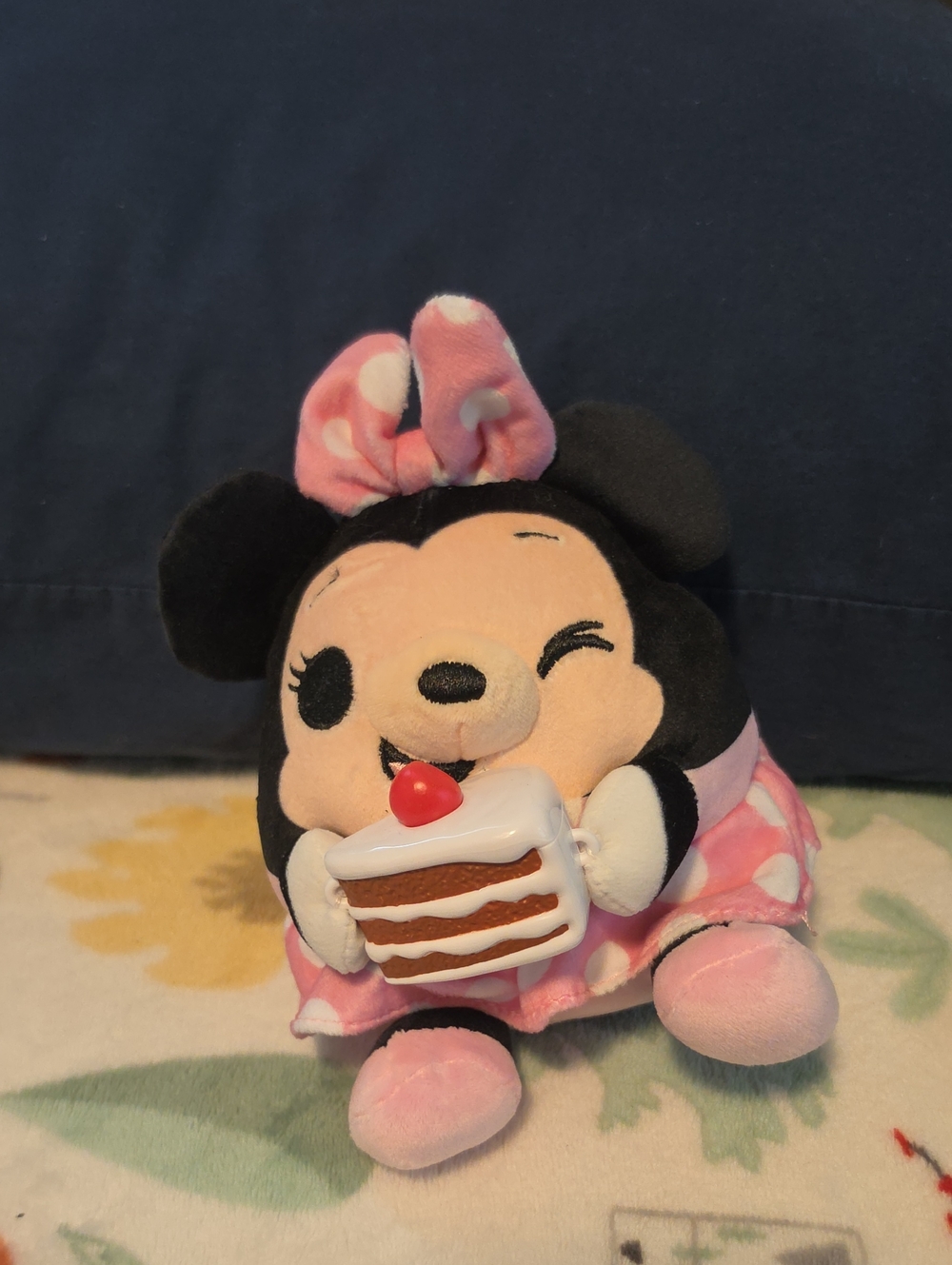 Disney Minnie Mouse Pink Polka Dot Plush Holding Cake